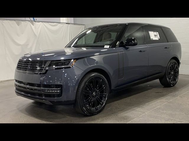 2025 Land Rover Range Rover SE