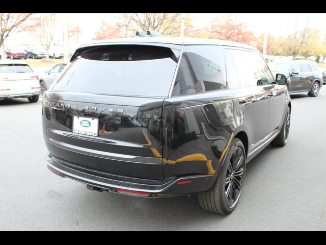 2025 Land Rover Range Rover SE