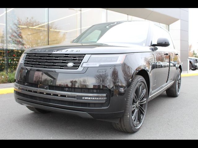 2025 Land Rover Range Rover SE