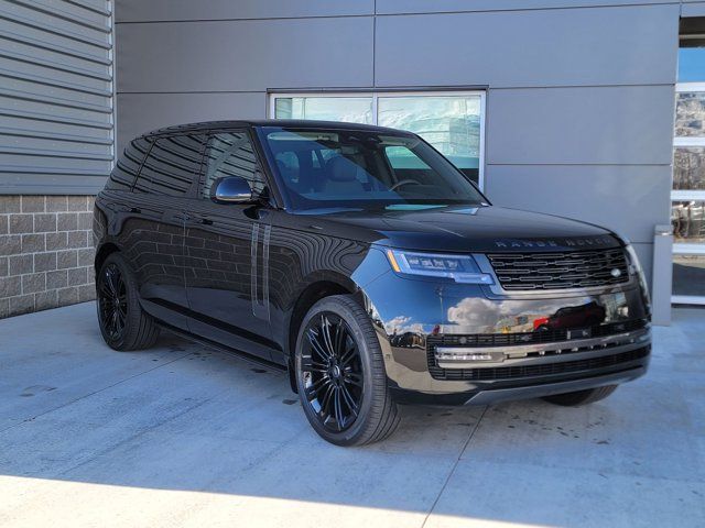 2025 Land Rover Range Rover SE