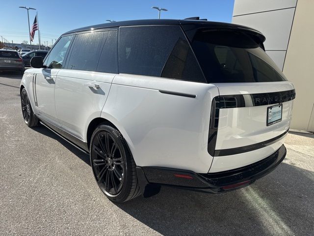 2025 Land Rover Range Rover SE