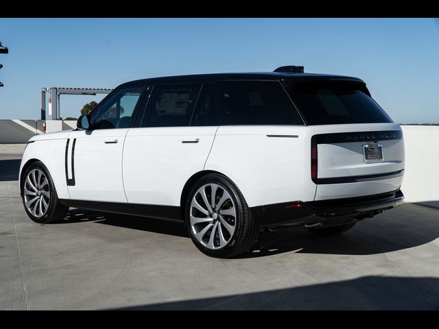 2025 Land Rover Range Rover SE