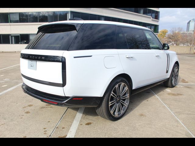 2025 Land Rover Range Rover SE