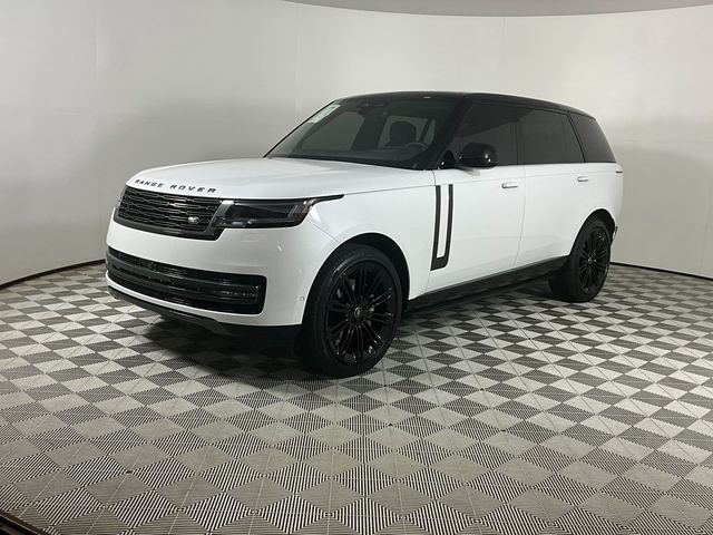 2025 Land Rover Range Rover SE