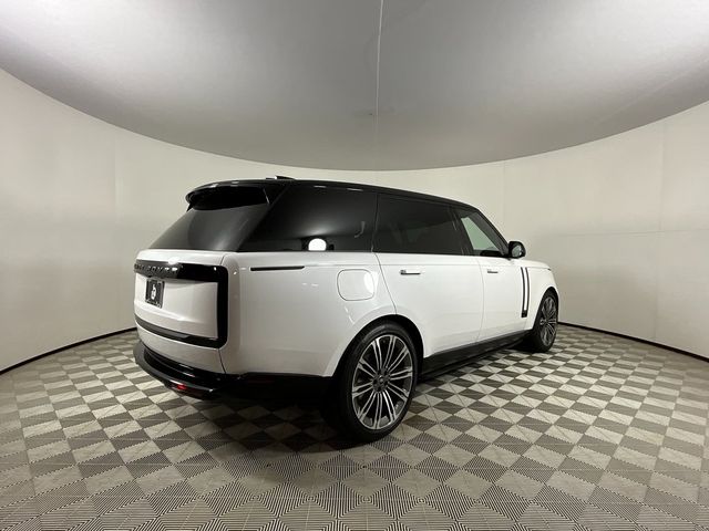 2025 Land Rover Range Rover SE