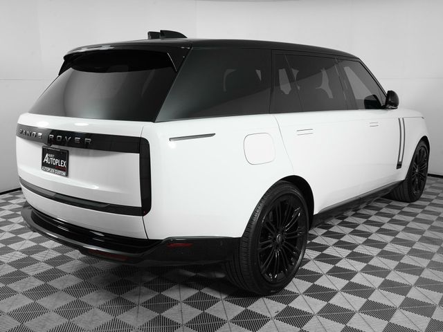 2025 Land Rover Range Rover SE