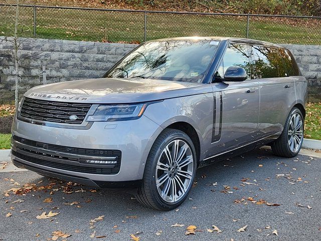 2025 Land Rover Range Rover SE