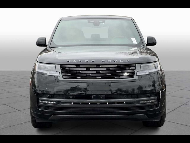 2025 Land Rover Range Rover SE