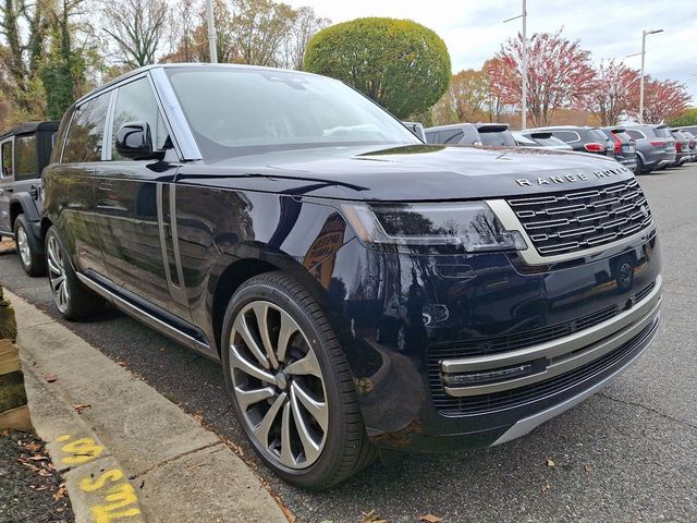 2025 Land Rover Range Rover SE