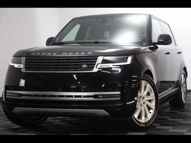 2025 Land Rover Range Rover SE