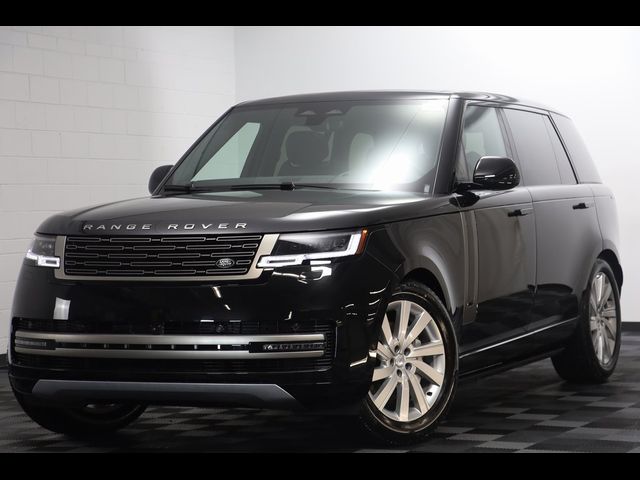 2025 Land Rover Range Rover SE