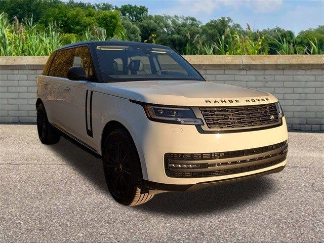 2025 Land Rover Range Rover SE