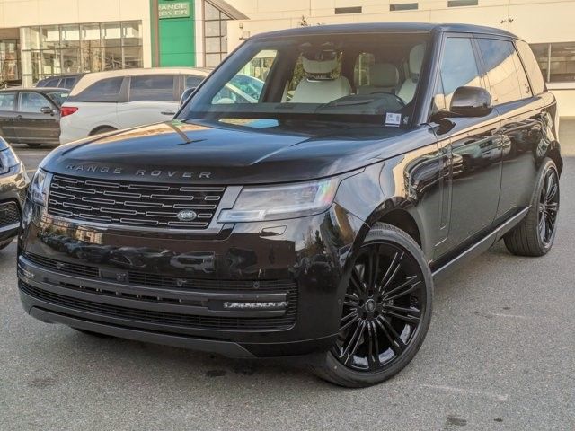 2025 Land Rover Range Rover SE