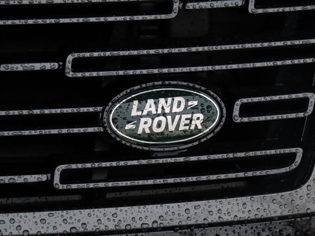 2025 Land Rover Range Rover SE