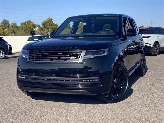 2025 Land Rover Range Rover SE