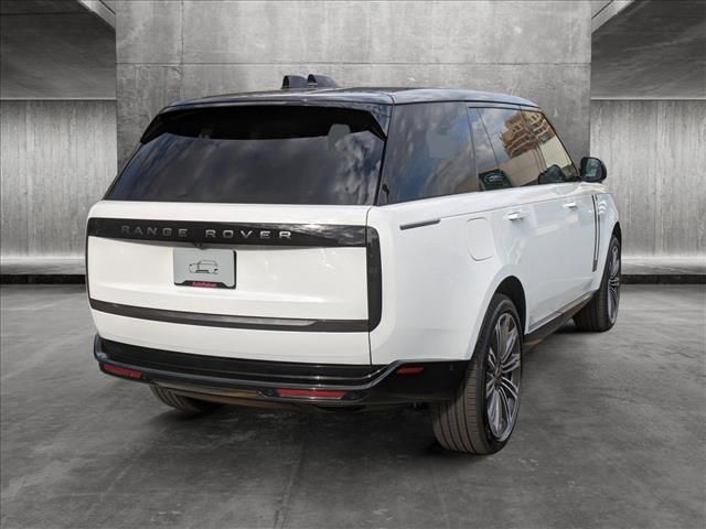 2025 Land Rover Range Rover SE