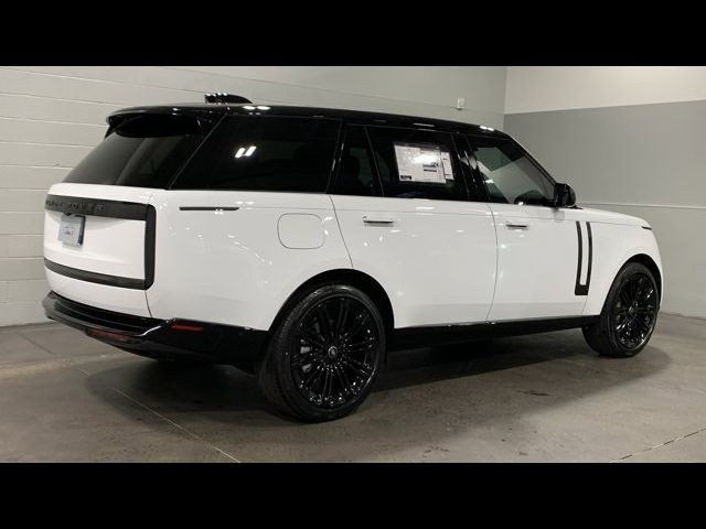 2025 Land Rover Range Rover SE