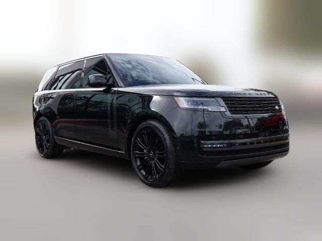 2025 Land Rover Range Rover SE