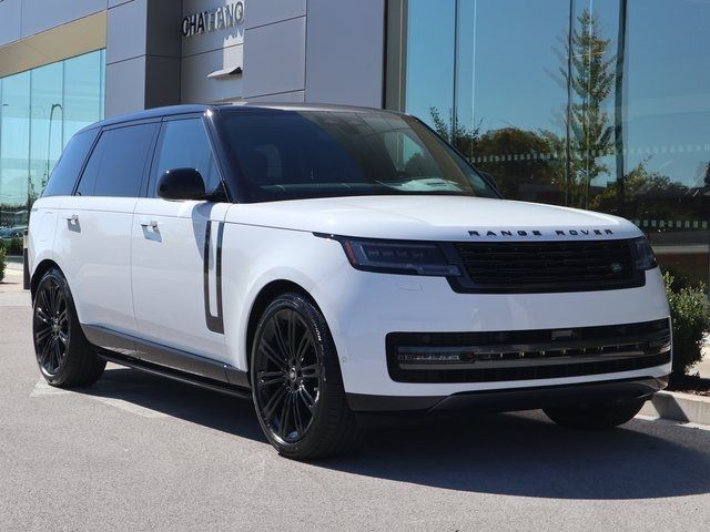 2025 Land Rover Range Rover SE