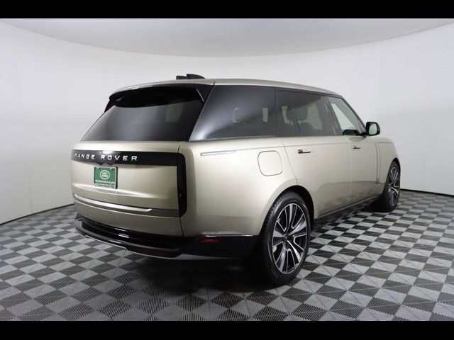 2025 Land Rover Range Rover SE