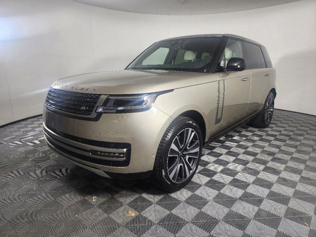 2025 Land Rover Range Rover SE