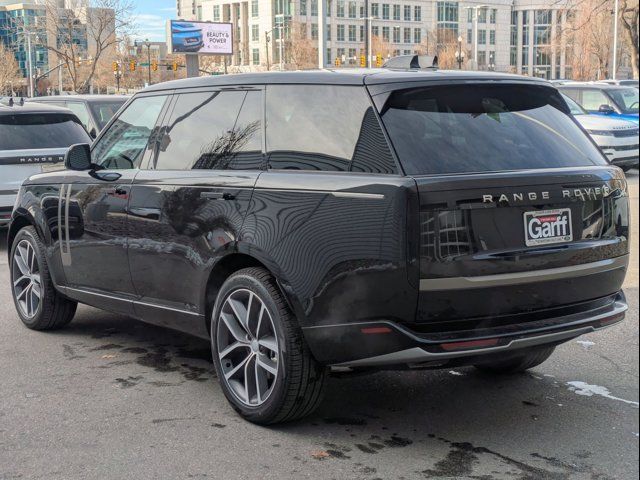 2025 Land Rover Range Rover SE