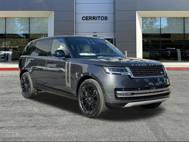 2025 Land Rover Range Rover SE