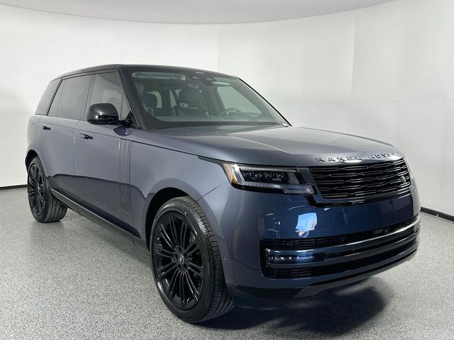 2025 Land Rover Range Rover SE