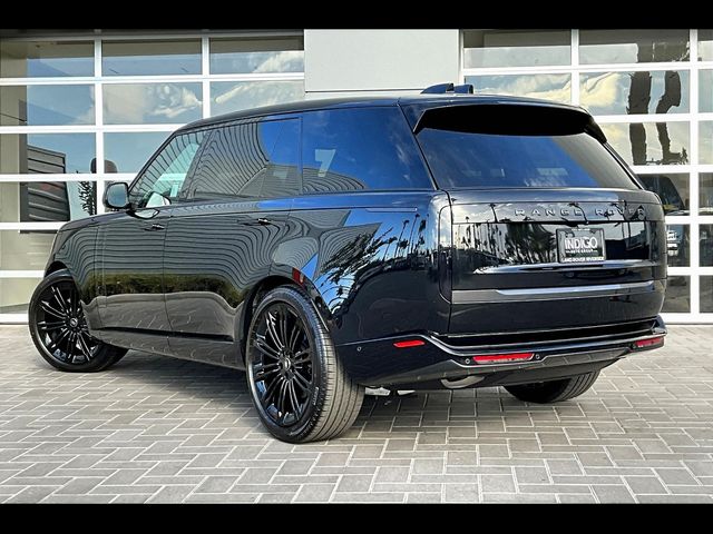 2025 Land Rover Range Rover SE