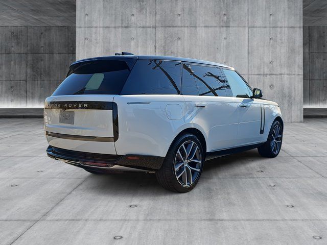 2025 Land Rover Range Rover SE