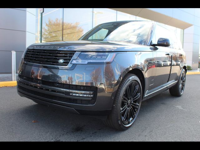 2025 Land Rover Range Rover SE