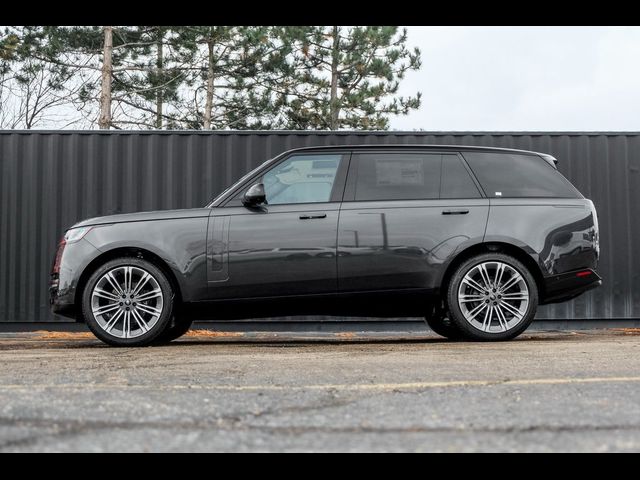 2025 Land Rover Range Rover SE