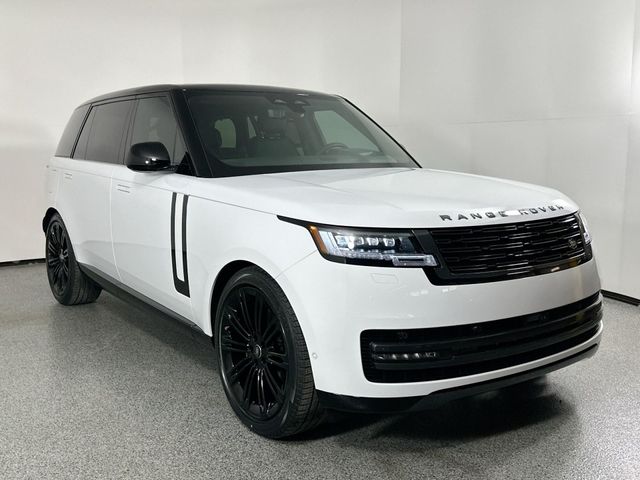 2025 Land Rover Range Rover SE