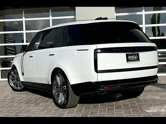 2025 Land Rover Range Rover SE