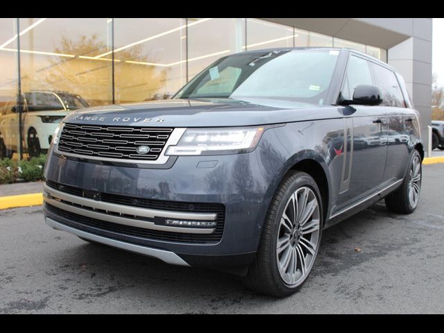 2025 Land Rover Range Rover SE