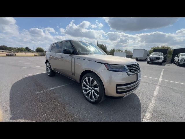 2025 Land Rover Range Rover SE