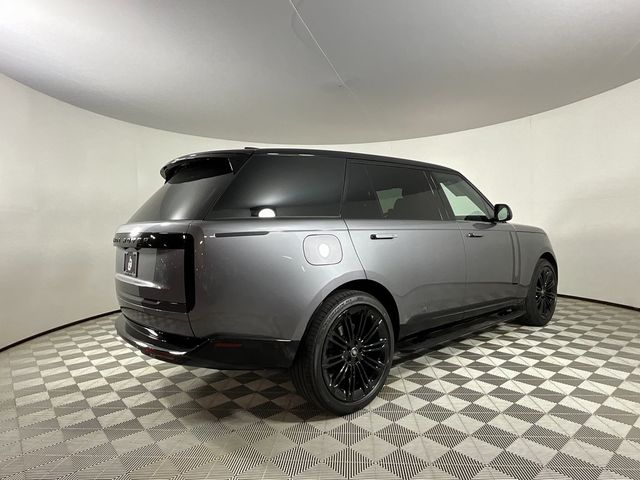 2025 Land Rover Range Rover SE