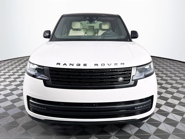 2025 Land Rover Range Rover SE