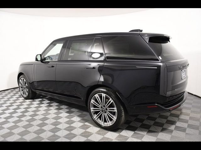 2025 Land Rover Range Rover SE