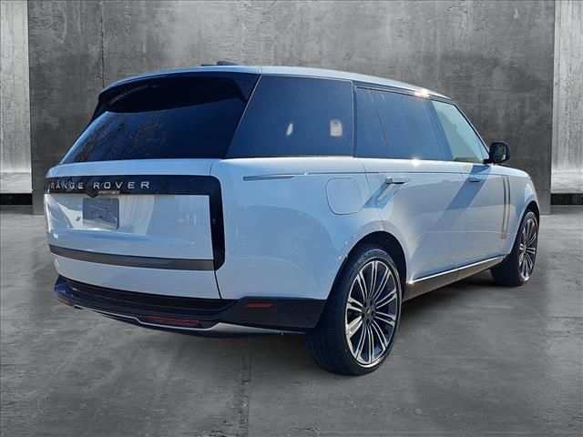 2025 Land Rover Range Rover SE