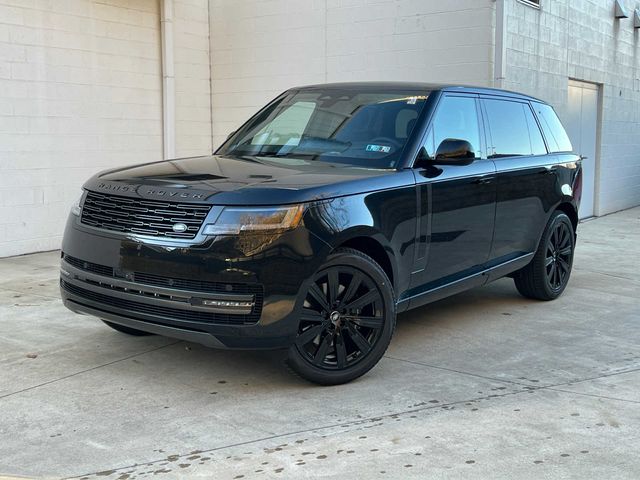 2025 Land Rover Range Rover SE