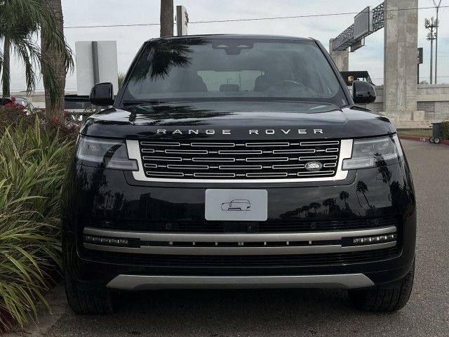 2025 Land Rover Range Rover SE