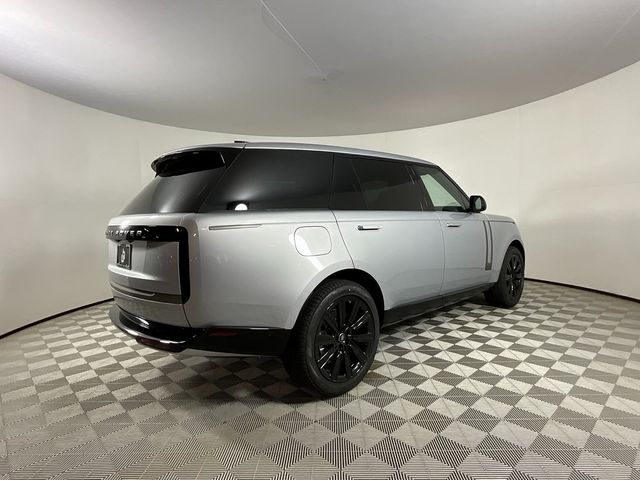 2025 Land Rover Range Rover SE