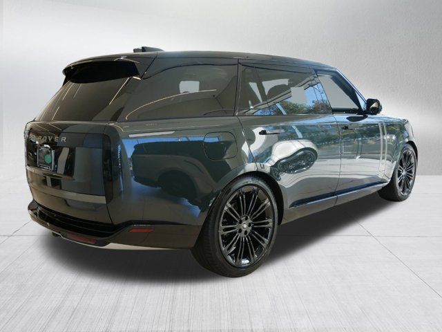 2025 Land Rover Range Rover SE