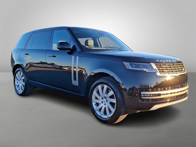 2025 Land Rover Range Rover SE