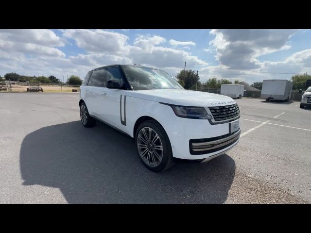 2025 Land Rover Range Rover SE