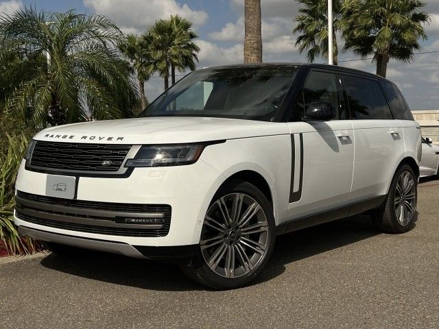 2025 Land Rover Range Rover SE