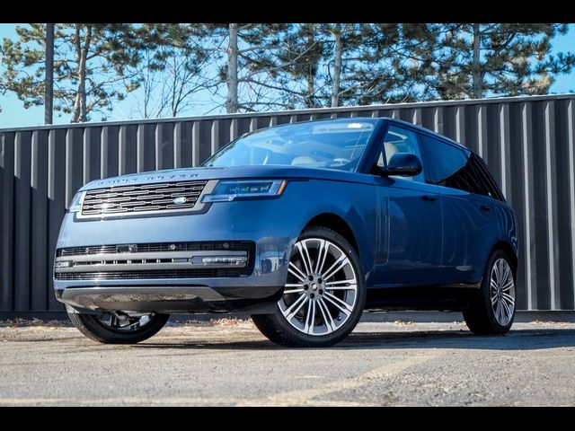 2025 Land Rover Range Rover SE