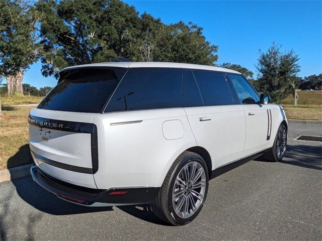 2025 Land Rover Range Rover SE