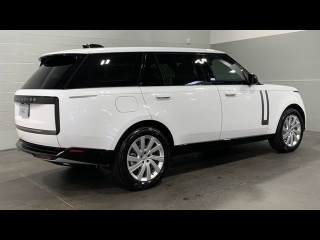 2025 Land Rover Range Rover SE